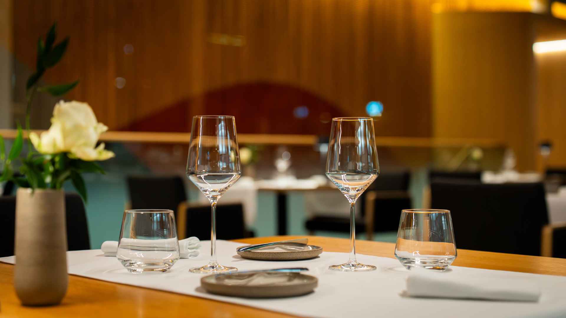 1893 by EHL - table details